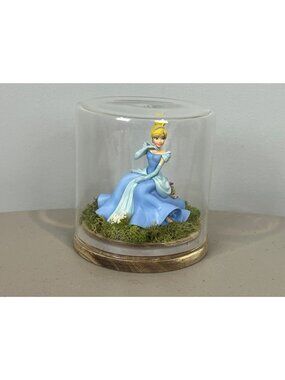 Disney Cinderella Sitting Cake Topper Handmade Cloche Dome Diorama Display 5”